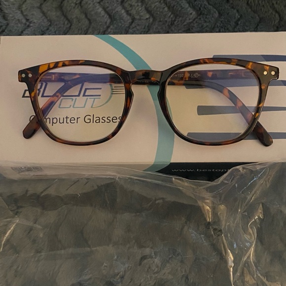 Tortoise Shell Computer Glasses - Picture 1 of 4